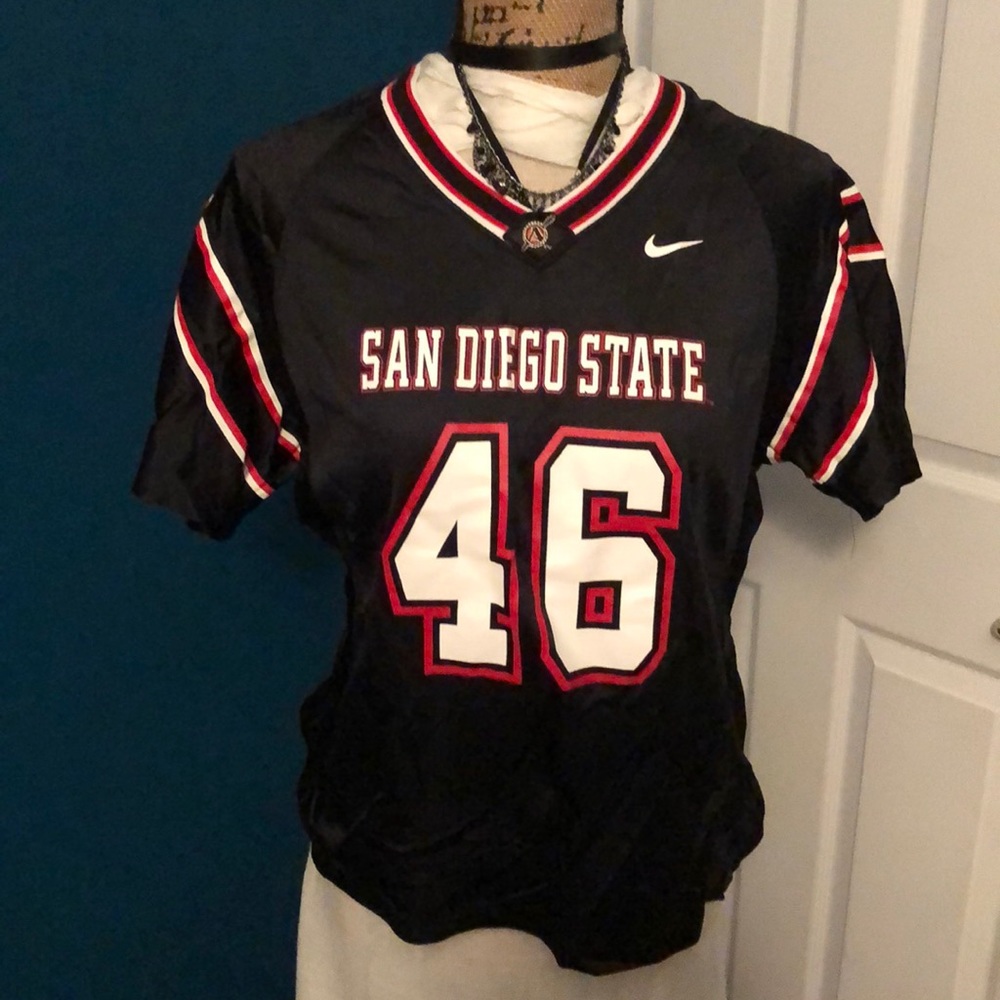 ❤️🖤San Diego State Women’s Jersey❤️🖤